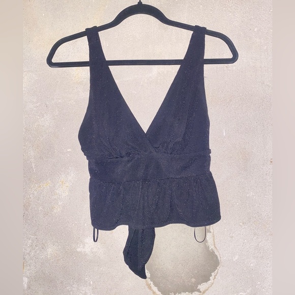 🧚‍♀️3for50$ Sparkly back tie crop top - Picture 1 of 5